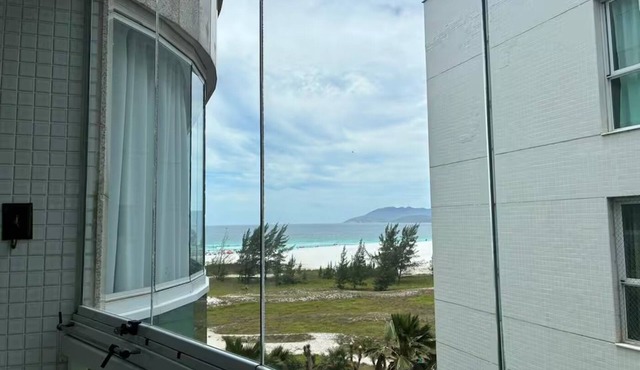 Beachfront property on Praia do Forte – High Standard in Cabo Frio