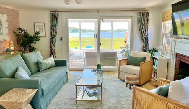 Beachfront - Sauna - Screened Patio - 2 King Beds - Dogs Encouraged! in Dennis