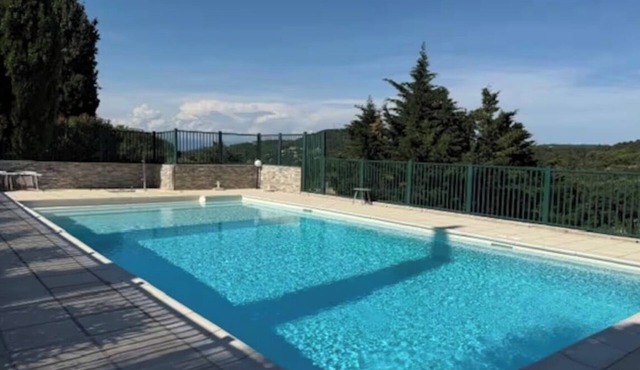 Beautiful 3 bedroom apartment in La Garde-Freinet