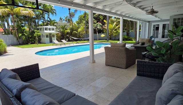 Beautiful 3Br/2Ba House w/Heated Pool