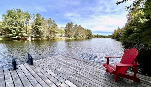 beautiful and private cottage by the water in haliburton