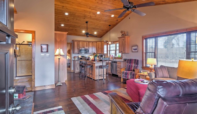 Beautiful Makanda Cabin in Shawnee National Forest
