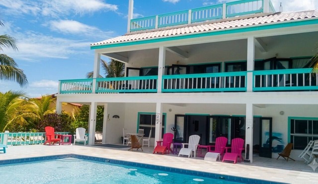 Blue Dolphin Beachfront Villa "Nicest House on the Island" in San Pedro