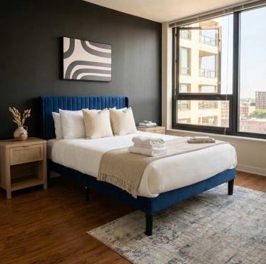 Boulevard Stays Just 5 Minutes from Magnificent Mile and River North 06 in Chicago