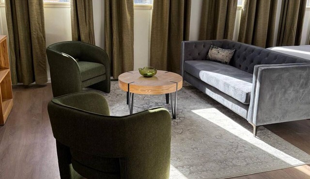 Boutique hotel near street car and convention center