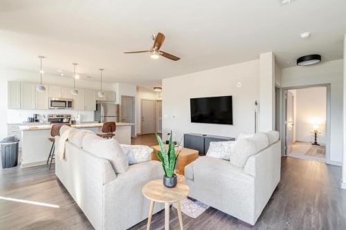 Bright, Cozy 3BD Apt in Heart of Matthews in Charlotte