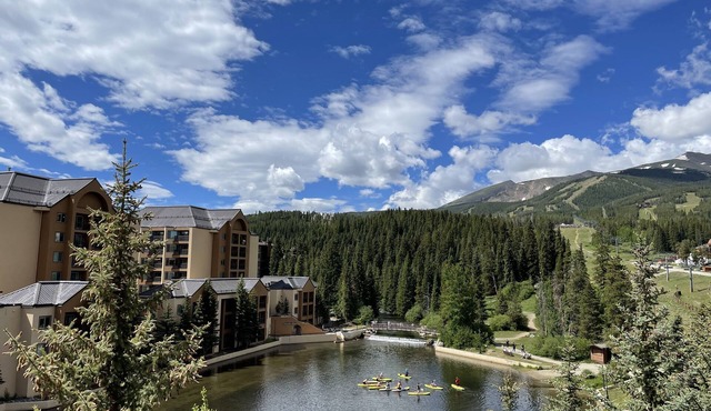 Bright Haus Lakeview at the Village at Breck ,Stunning Views, Ski In/Out In Town