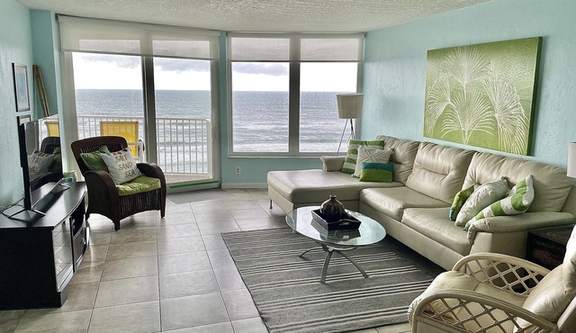 Bright Updated Vacation Feel at 502 Shores Club Oceanfront in Daytona Beach Shores
