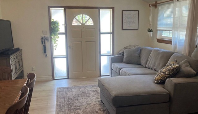 Budget house with yard in Freedom