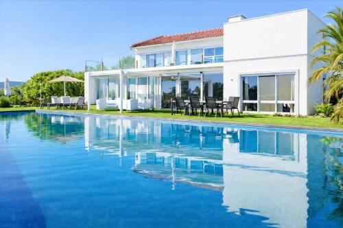 CASA DO LAGO, Infinity Pool, Mountains & Sea view in Faro