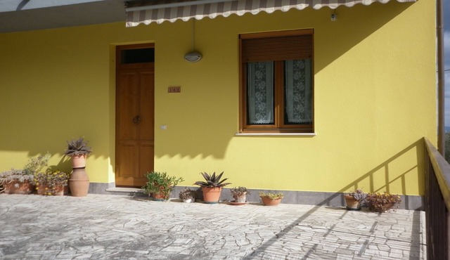Casa gli Ulivi: New cozy apartment, a few kilometers from Montepulciano.