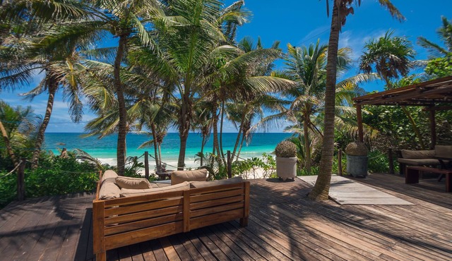 Casa Zaba Tulum 5 Bedrooms Magical beachfront property and access to the cenote in Tulum