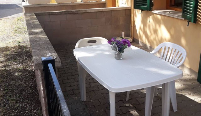 Cecina mare 200 mt from the sea ground floor, separate entrance, sleeps 4 in Cecina