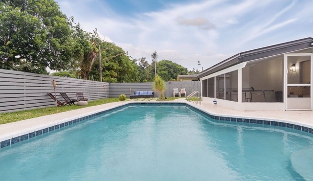 Charming and Amaizing Home with Pool in Miramar