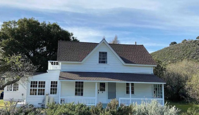 Charming Farmhouse in Carmel Valley in Salinas