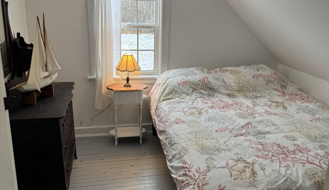 Charming rustic retreat with Bay of Fundy Views, escape to our serene haven.