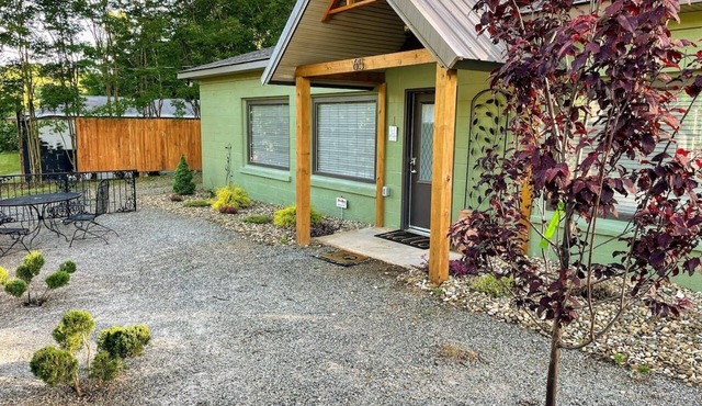 Charming Studio Getaway Near TIEC, Tryon & Landrum in Landrum