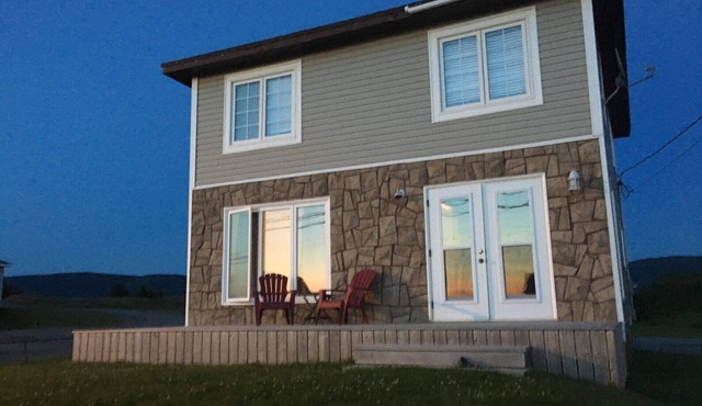 Comfortable Ocean Breeze Home in Petit Étang