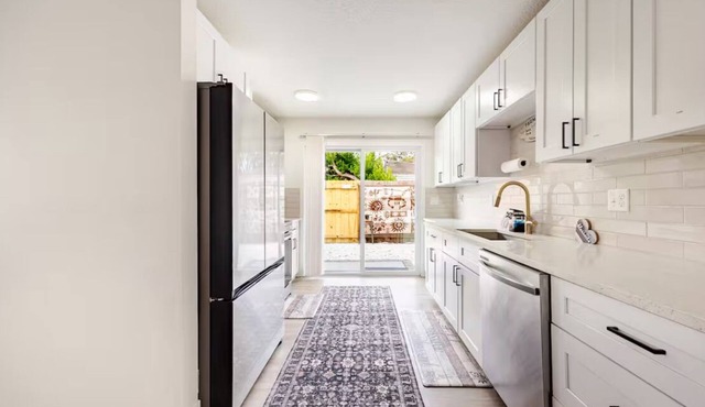 Comfortable & Quiet 2BR/2BA, Near Park Ave & Rollins, Extended Stays Welcome. in Winter Park