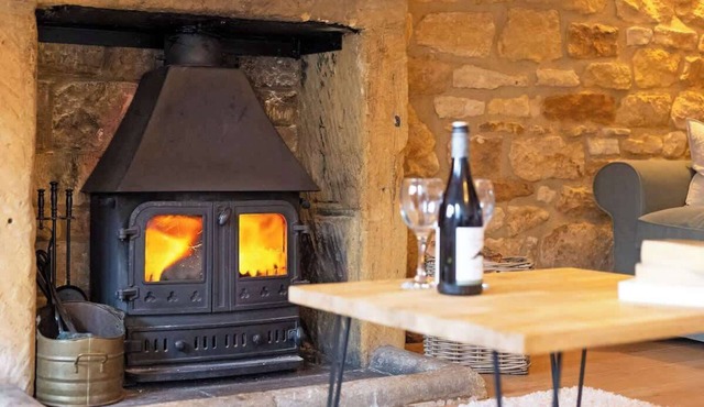 Cosy Cottage, Private Garden, Moreton-in-Marsh in Gloucestershire