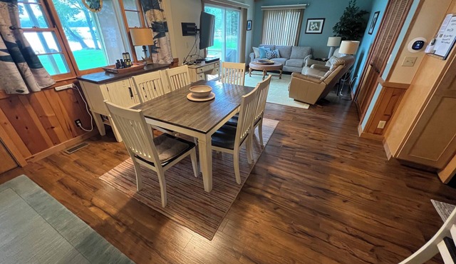 Cottage on Lake Bellaire July and Aug Openings in Bellaire