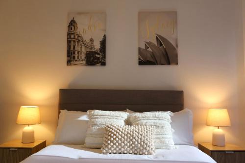 Darling Escape - Pyrmont 2BR Apartment w Parking in Sydney