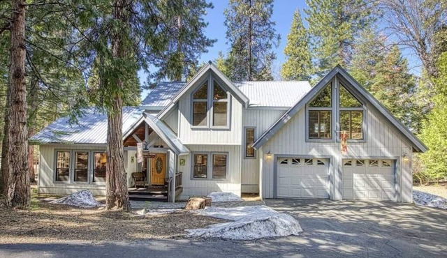 Deer Meadow Cabin @ Shaver Lake in Shaver Lake
