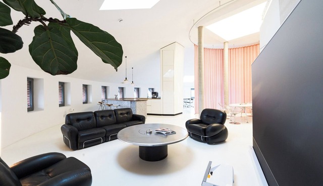 Design penthouse in the water tower. 7 minutes from the ICC and Olympic Stadium in Berlin