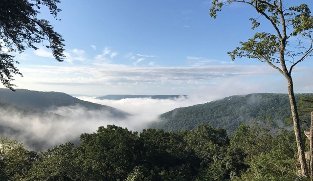 Dramatic Mountain View Within Minutes from Sewanee in Monteagle