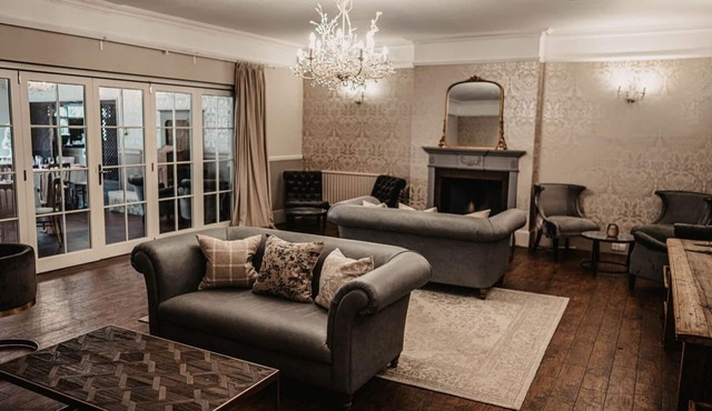 Elephant Hotel in Reading
