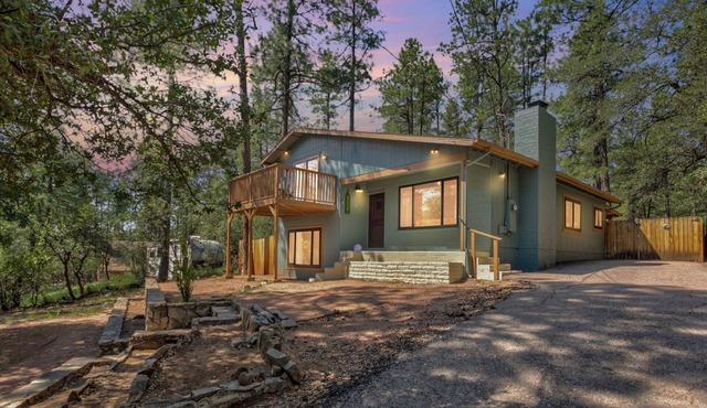 Elkchanted Inn Pine: Fully Fenced Backyard, Spacious Cabin in Woods w/King Bed in Pine