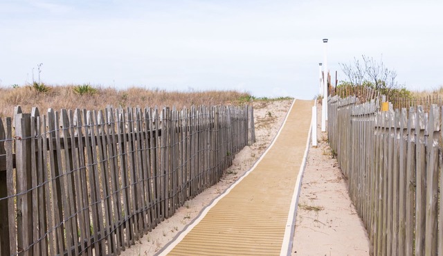 EXCLUSIVELY YOURS! Private Beach Path, Double Water Access, and Dog Friendly. in Milton