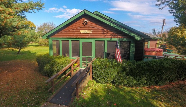 Fabulous Lodge w/Breathtaking Views in HH & WNF in Nelsonville