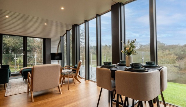 Fabulous Two Bedroom Eco Pod, Old Chalford Estate in Chipping Norton