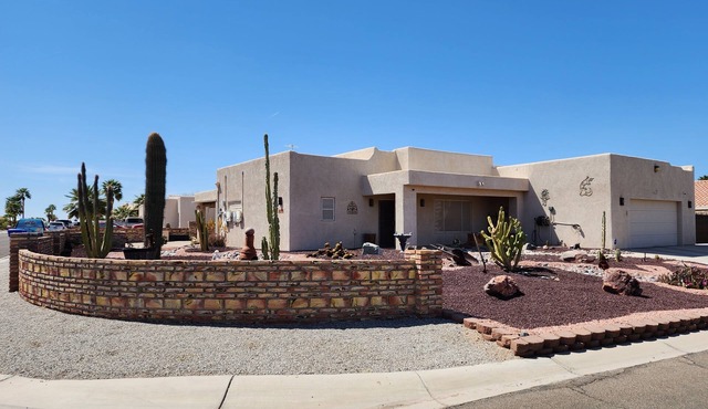 Foothill Sunrises & Desert Sunsets from this beautiful 2B/2Ba house. in Yuma