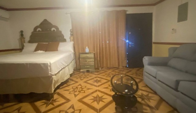 Full Studio apartment thats is located near the heart of Jamaica! in Montego Bay