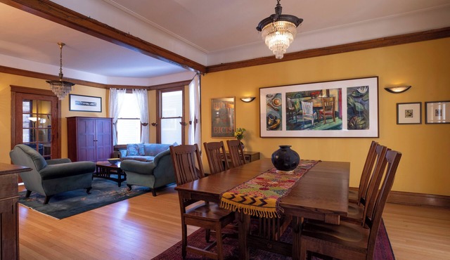 Gracious, spacious vintage home in a terrific neighborhood near the lake in Chicago