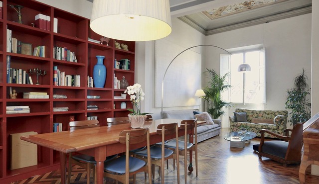Great bright apartment in Florence, perfect for a family or a group! in Firenze