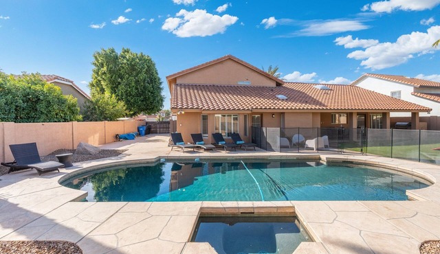 Heated Pool & Spa 7BR Scottsdale Retreat Sleeps 20