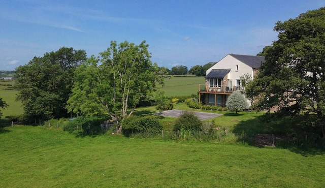 HIGH VIEW MEADOWS, family friendly in Kirkby Lonsdale in Carnforth