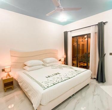 Infinity Beach Dhigurah in Dhigurah