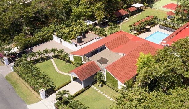 Jam Villa, A Private 7 or 13 Bedroom Villa Resort in a Gated Beach Community