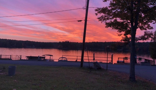Lake front House with private dock in Glen Spey