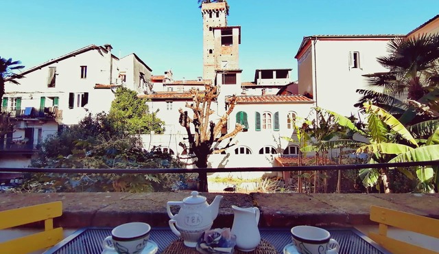 LE MELODIE DI LUCCA in the historic centre, parking, terrace, WiFi