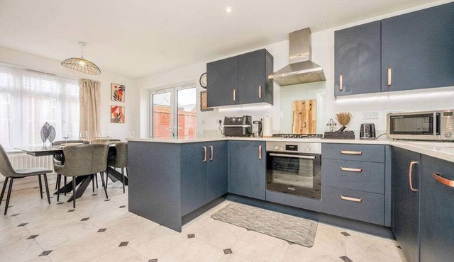 Leamington Spa Retreat - Garden - Parking - 5 mins in Royal Leamington Spa