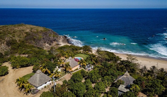 Lidia's Cabin: Family Paradise in front of the sea. in Chimo Cabo Corrientes