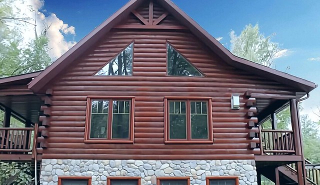 Lovely Devils Lake Cabin Baraboo Dells Huge Yard Skiing Best Location! in Baraboo