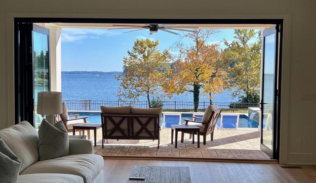 Luna's Lake Life in Terrell