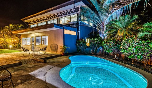 Luxurious 8-BR Private Resort with Pool & Health Club. 5 Minutes from the Beach