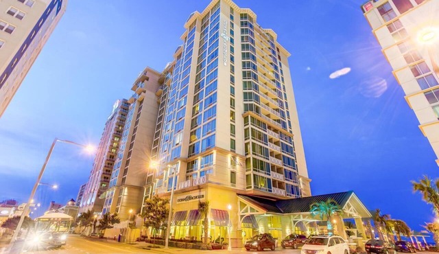 Luxury Beachfront Resort 1BR Suite w/Full Kitchen in VA Beach Sleeps 4+ in Virginia Beach